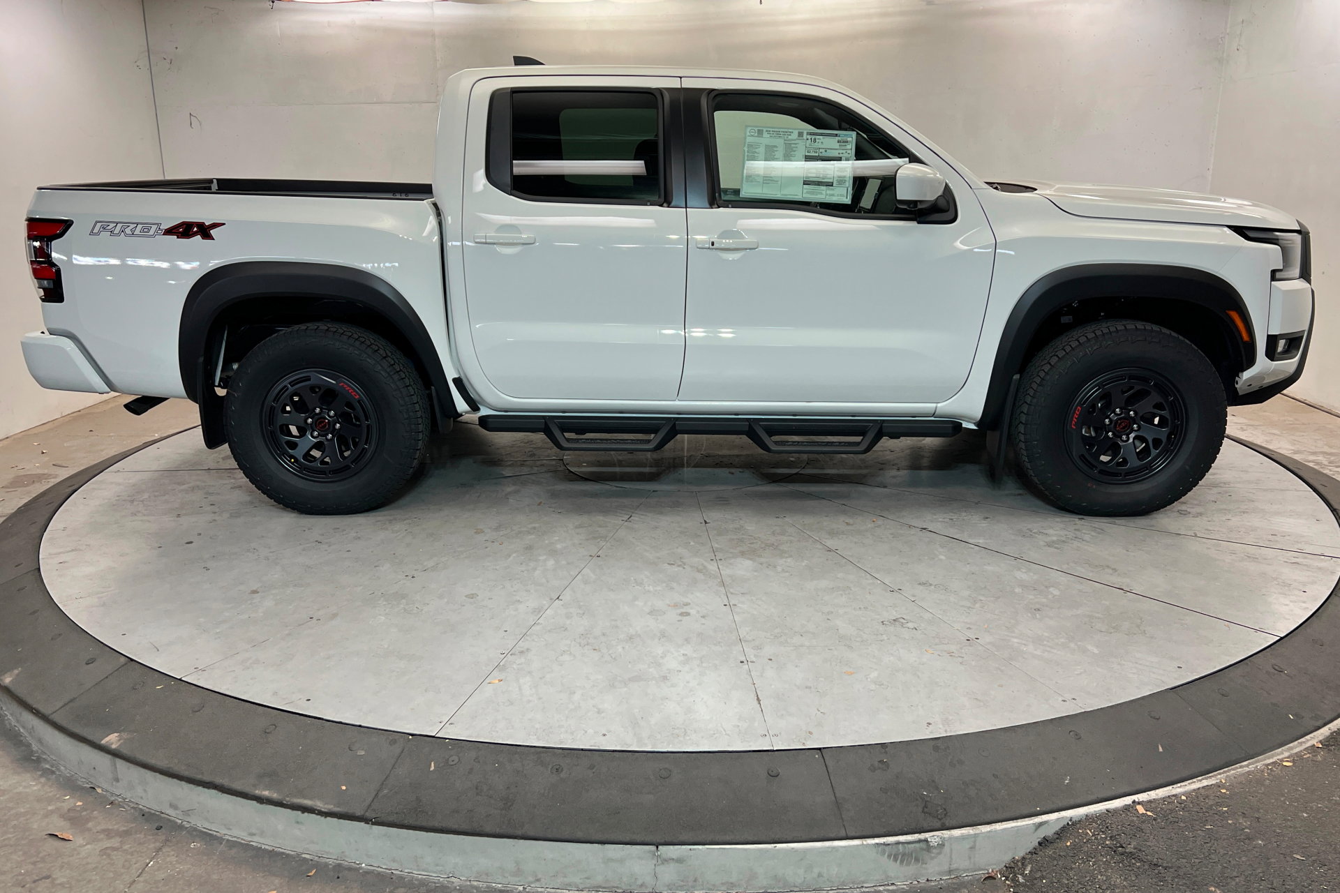 New 2026 Nissan Frontier PRO-4X w/ Pro-4x Convenience Package AWD/4WD image 6