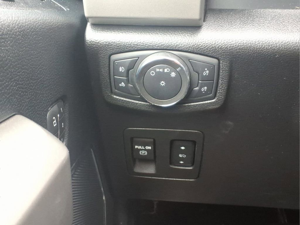 Used 2020 Ford F150 Lariat image 18
