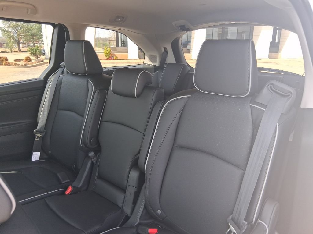 New 2026 Honda Odyssey Elite image 13