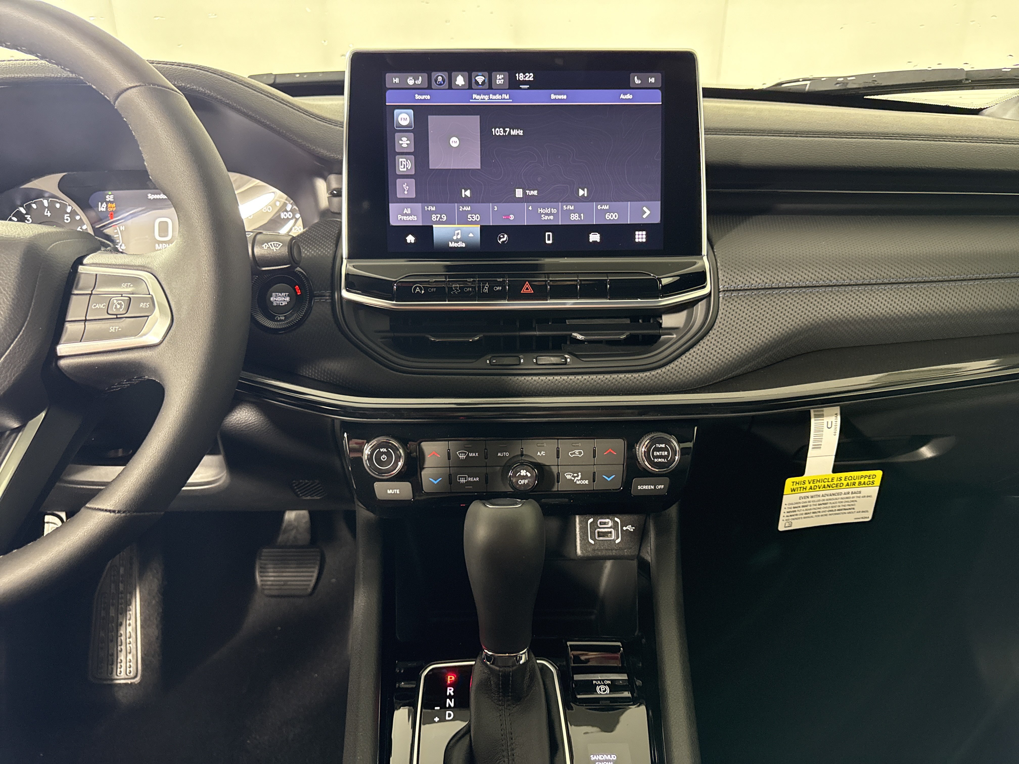 New 2026 Jeep Compass Latitude AWD/4WD image 25