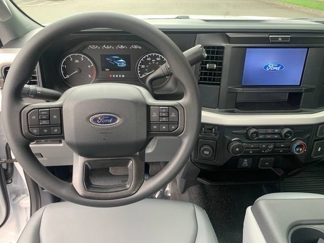 New 2026 Ford F450 XL w/ XL Chrome Package RWD image 11