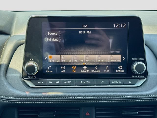 Used 2024 Nissan Rogue S FWD image 14