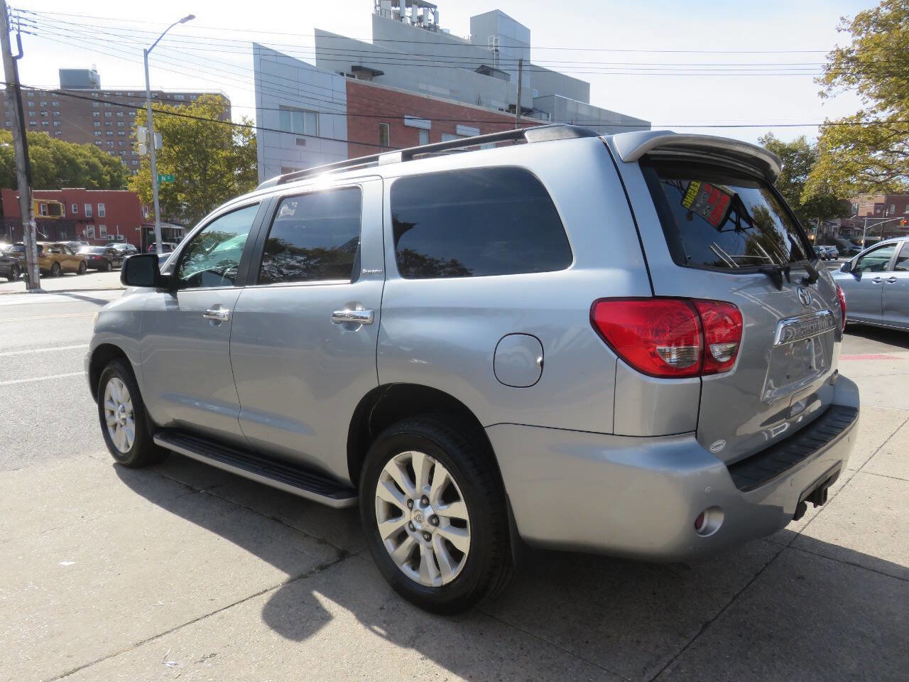 Used 2016 Toyota Sequoia Platinum image 4