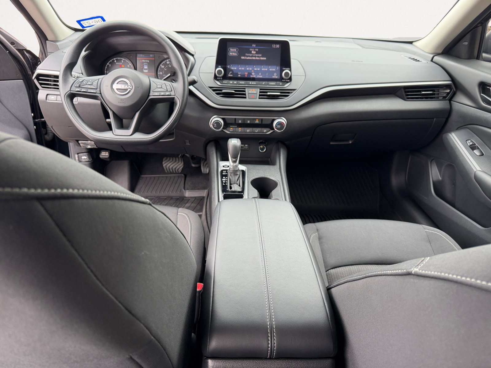 Used 2025 Nissan Altima 2.5 S image 3