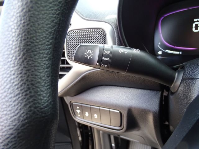 Used 2023 Kia Soul LX w/ LX Technology Package FWD image 17