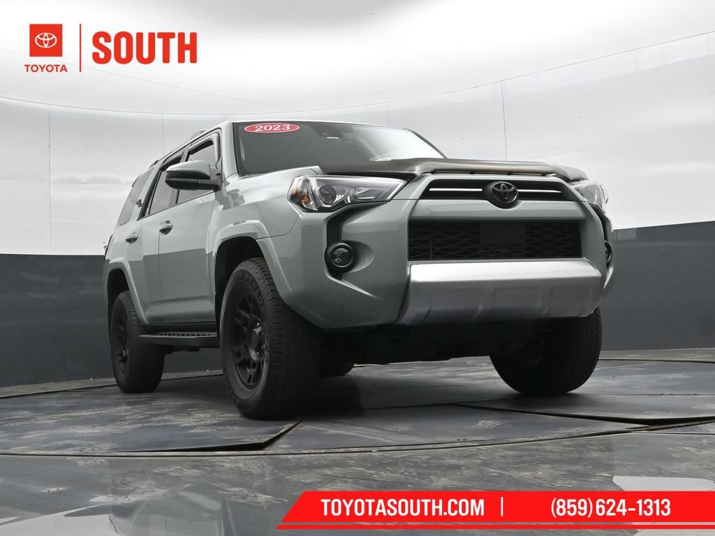 Used 2023 Toyota 4Runner TRD Off-Road AWD/4WD image 39