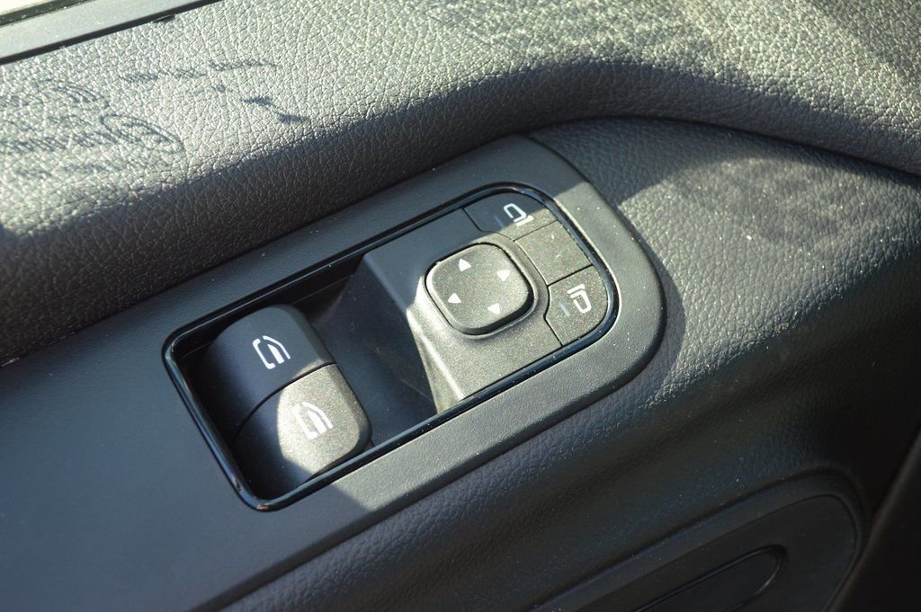 Used 2025 Mercedes-Benz Sprinter 2500 image 23