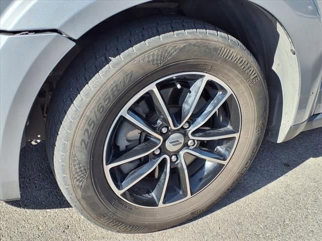 Used 2018 Dodge Journey SE w/ Connectivity Group FWD image 16