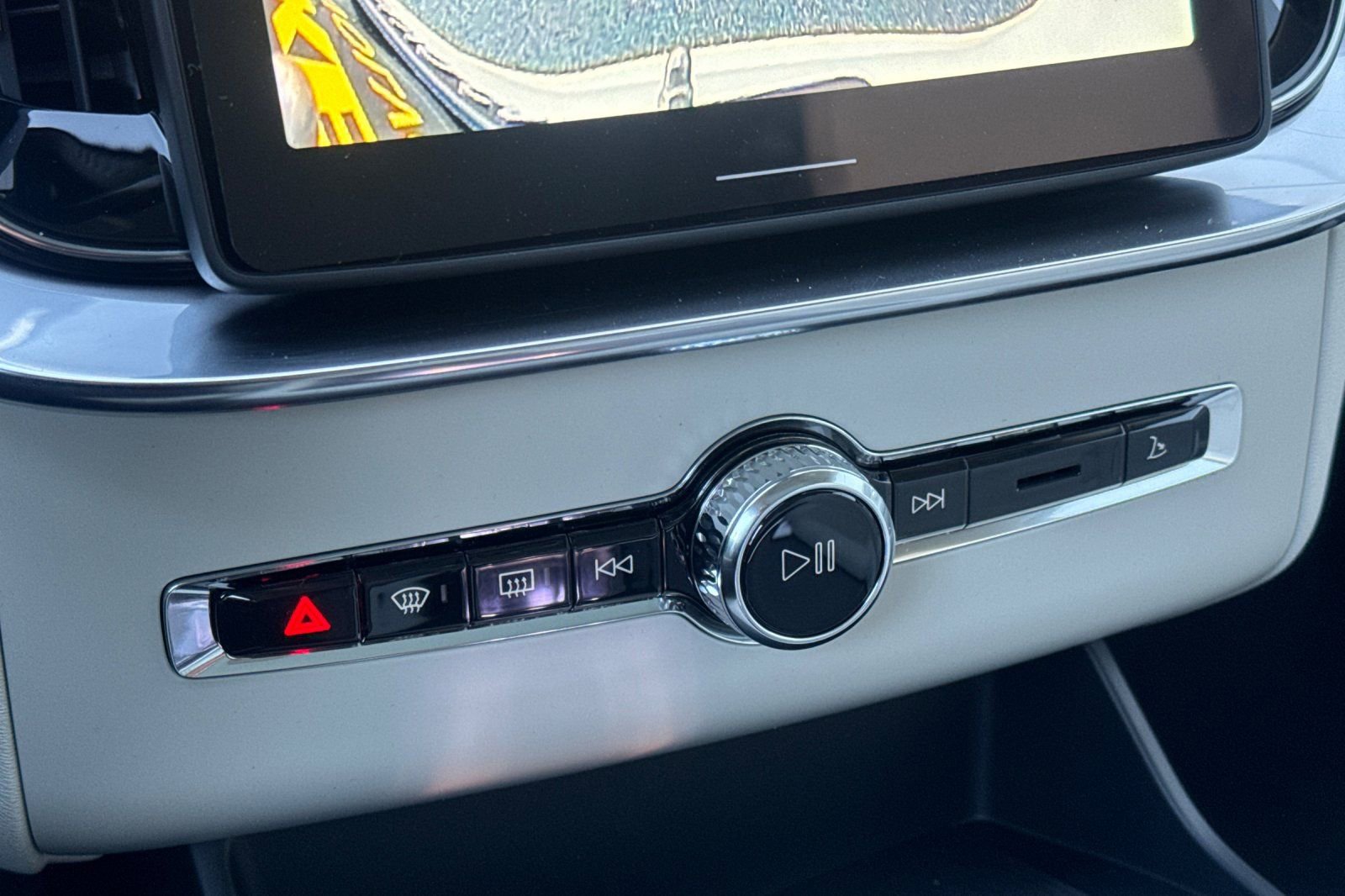 New 2026 Volvo XC90 T8 Ultra w/ Lounge Package image 24