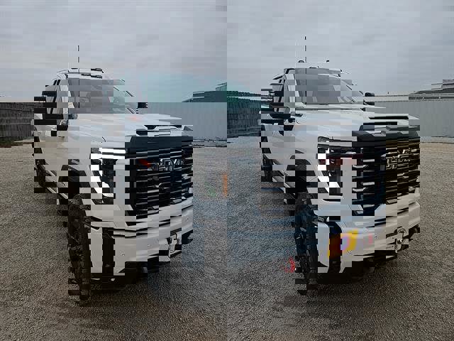 New 2026 GMC Sierra 3500 AT4 image 7