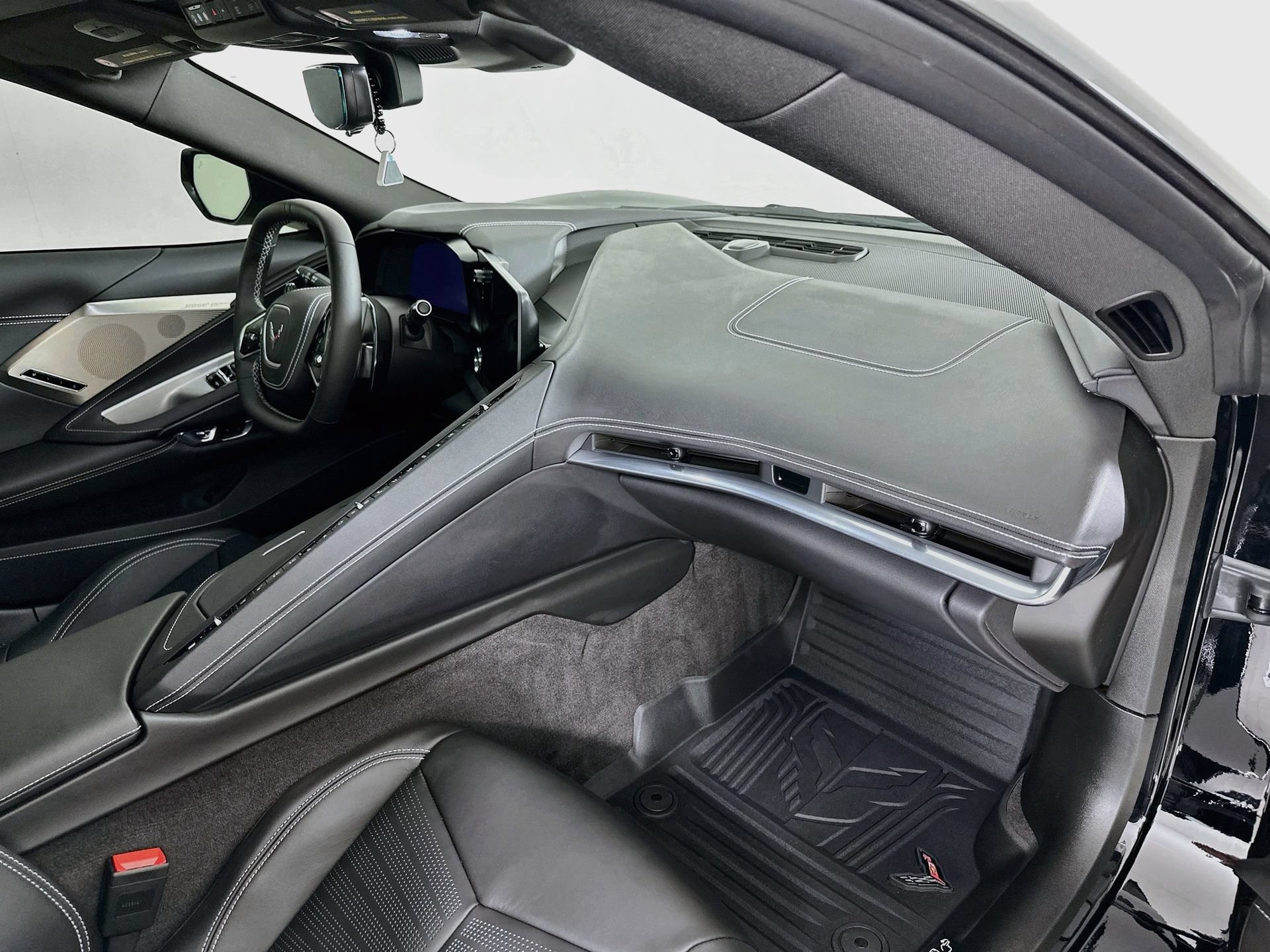 Used 2025 Chevrolet Corvette Stingray Preferred Conv w/ Z51 Performance Package RWD image 28