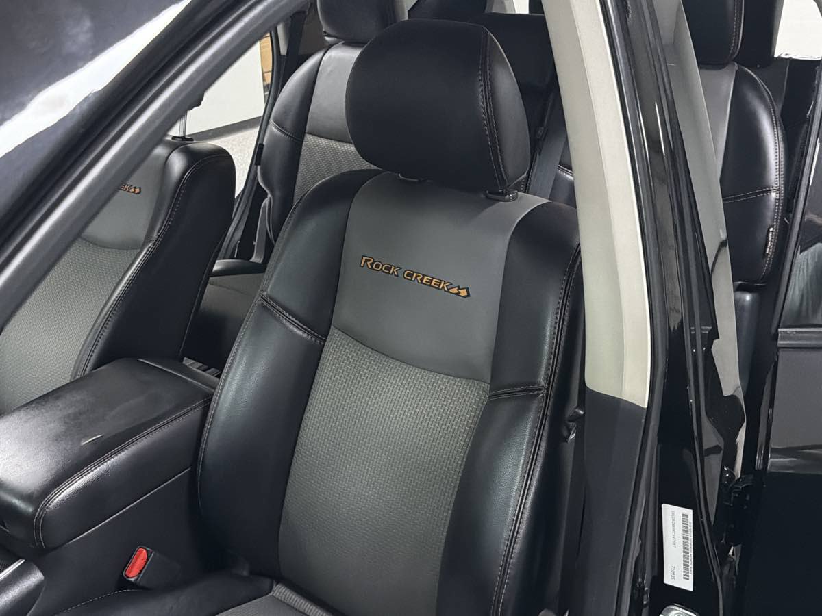 Used 2019 Nissan Pathfinder SV w/ Rock Creek Edition FWD image 12