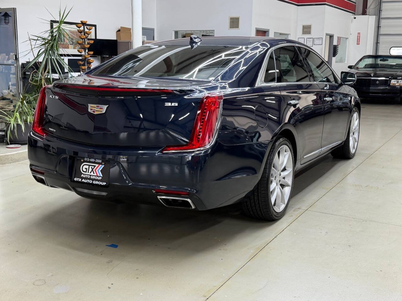 Used 2018 Cadillac XTS Premium Luxury AWD/4WD image 2