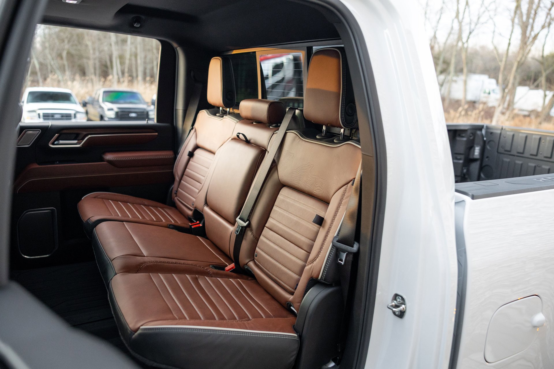 Used 2026 GMC Sierra 3500 Denali Ultimate image 37