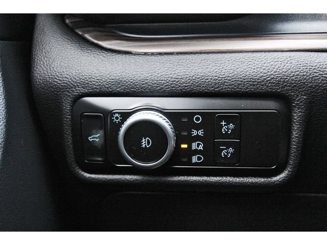 Used 2023 Ford Explorer Limited w/ Limited Technology Package RWD image 22