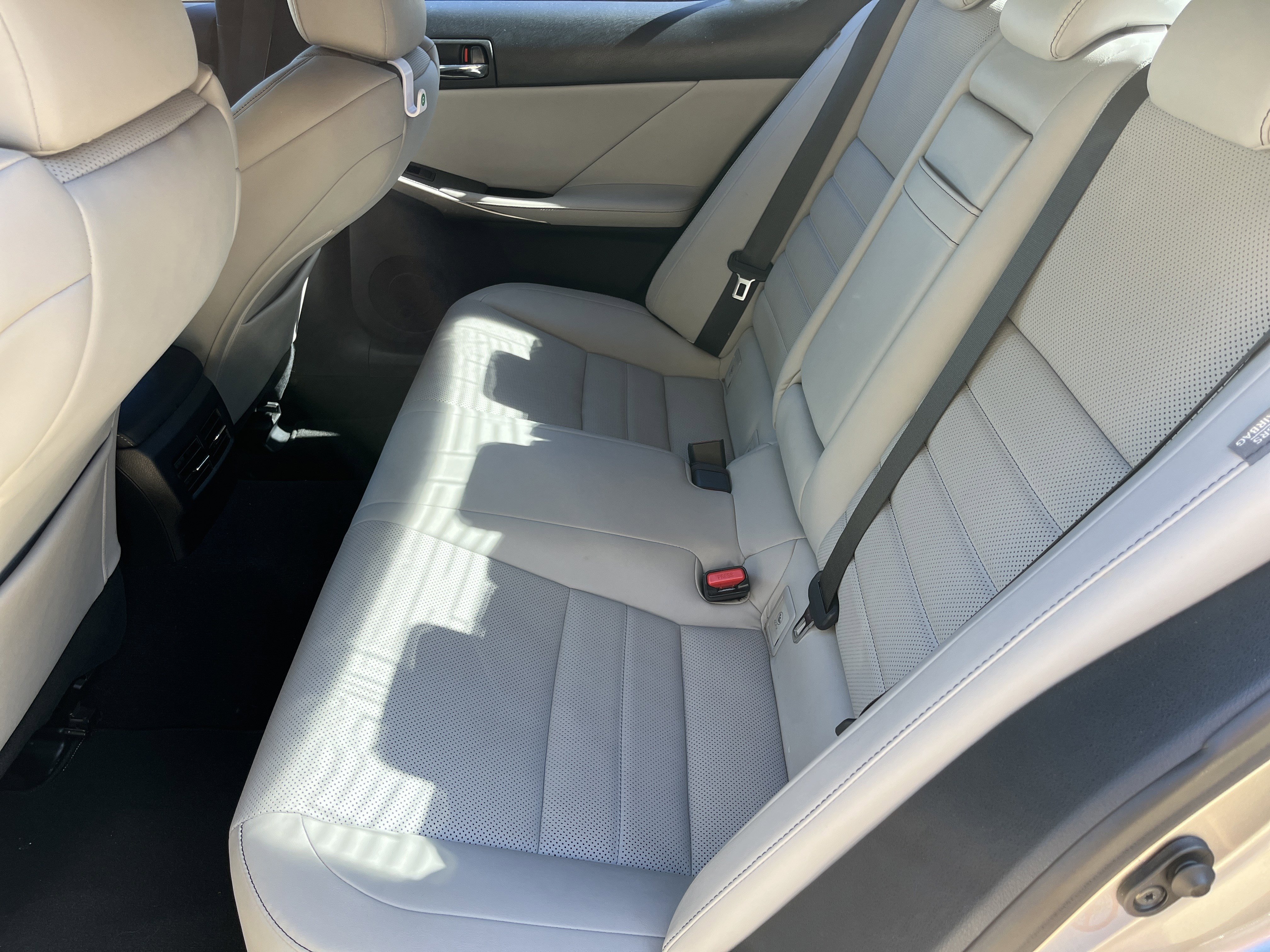 Used 2016 Lexus IS 200t image 21