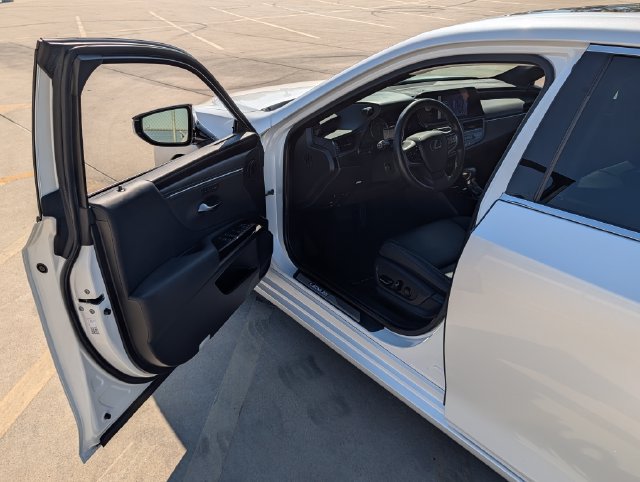 Used 2023 Lexus ES 350 w/ Premium Package FWD image 38