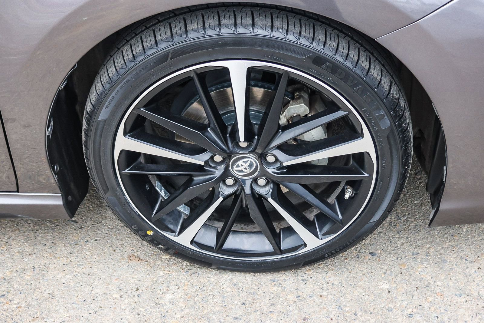 Used 2018 Toyota Camry XSE w/ Driver Assist Package image 14