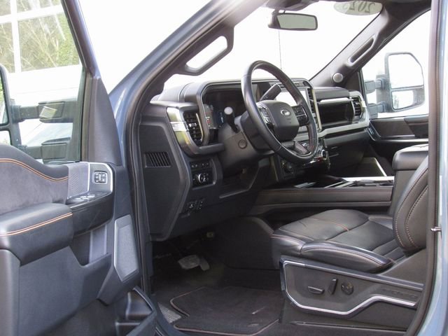 Used 2023 Ford F450 Platinum w/ FX4 Off-Road Package AWD/4WD image 14