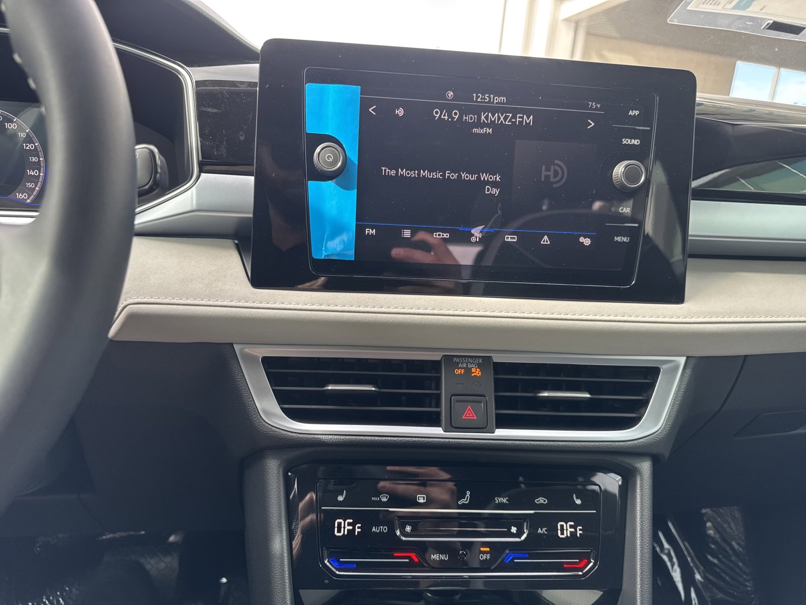 New 2026 Volkswagen Taos SE image 22