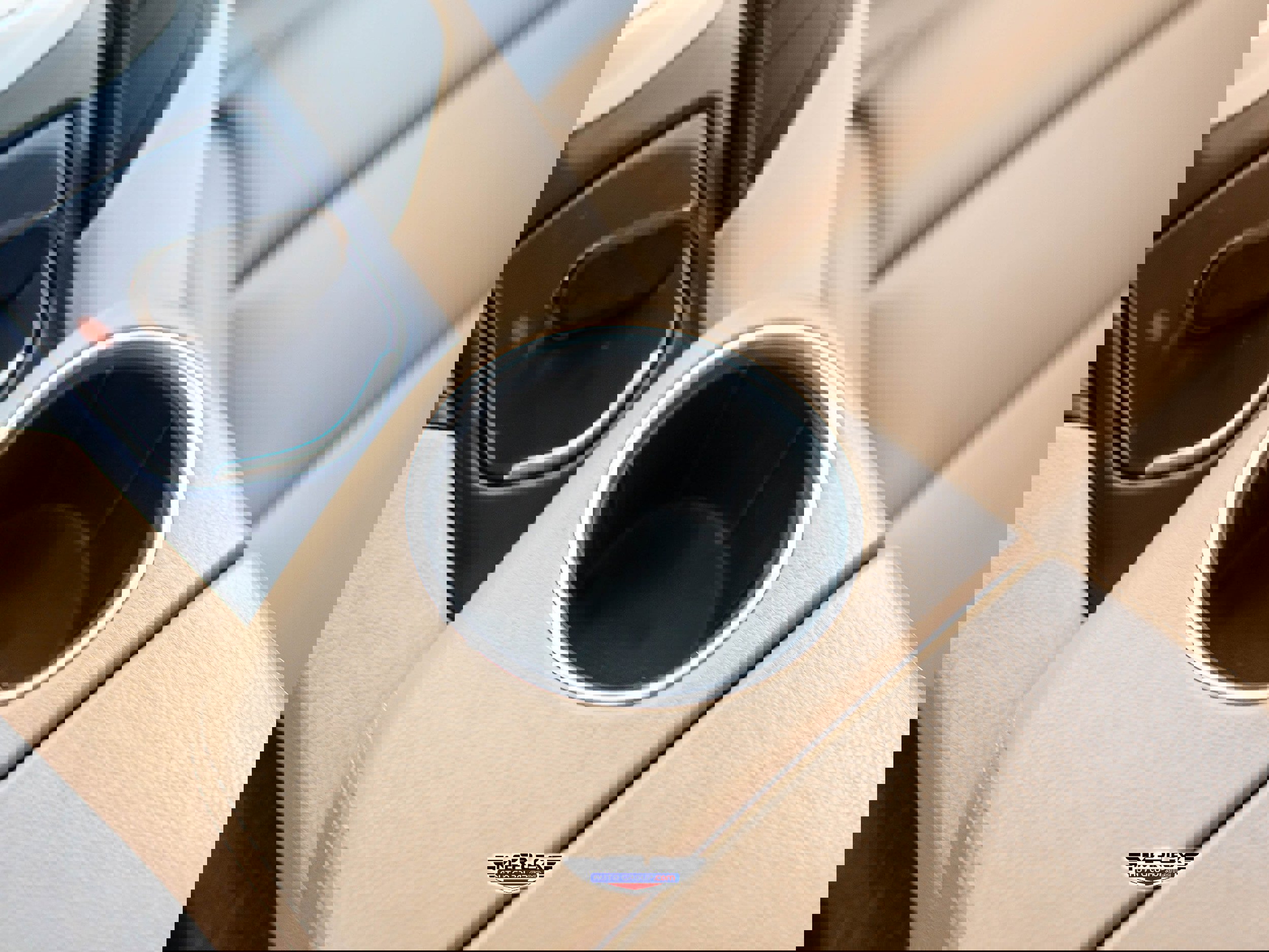 Used 2016 Porsche Panamera 4 image 34