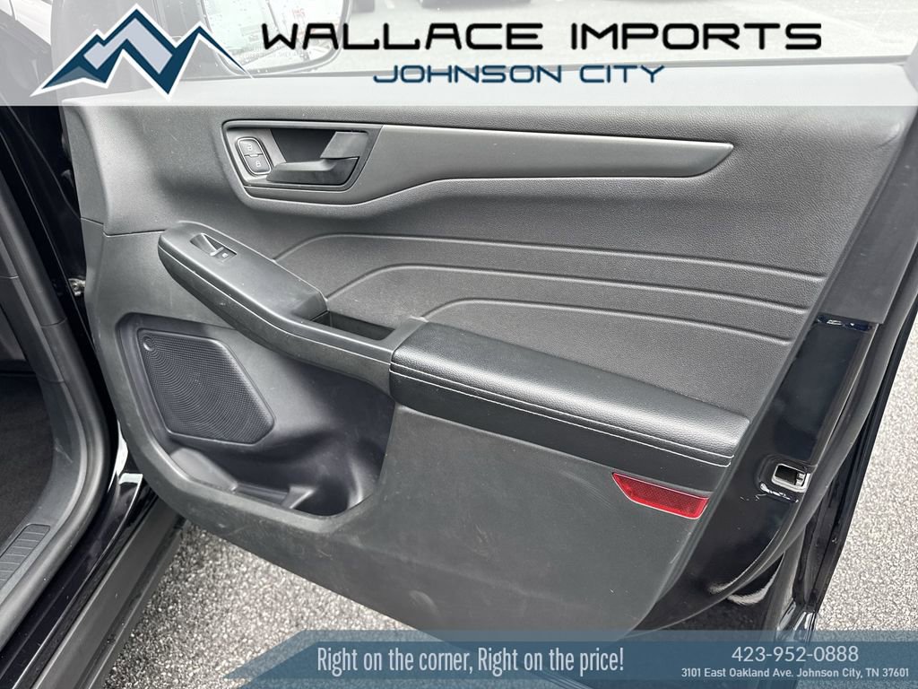 Used 2024 Ford Escape Active AWD/4WD image 35