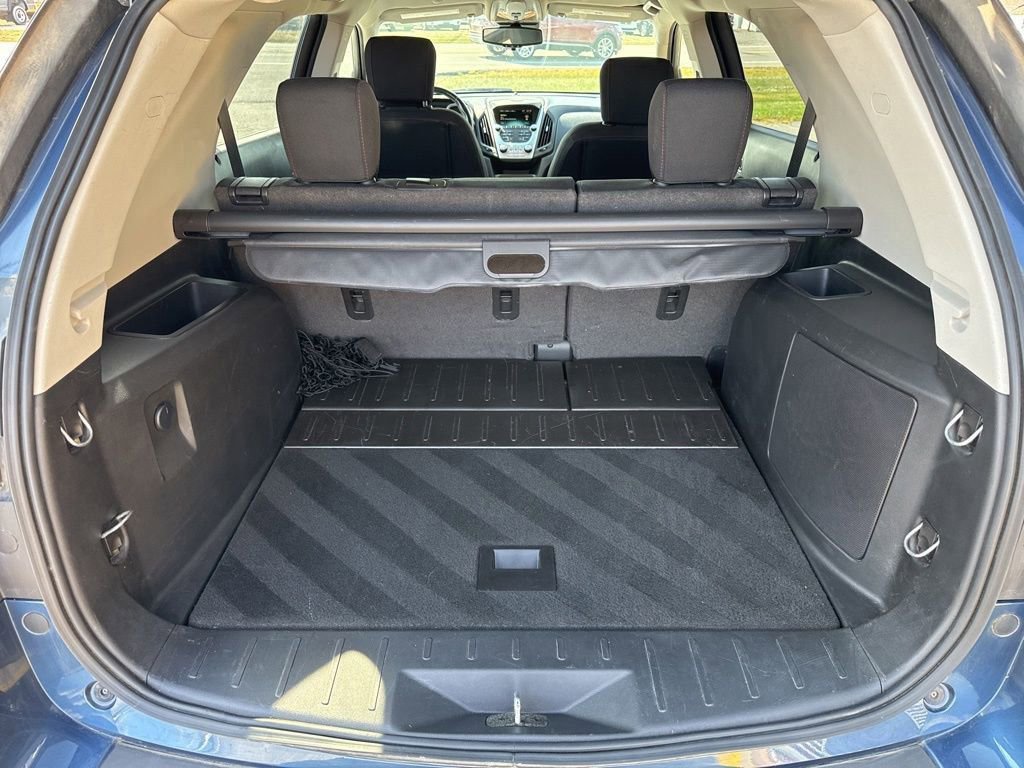 Used 2017 Chevrolet Equinox LT w/ Convenience Package image 11