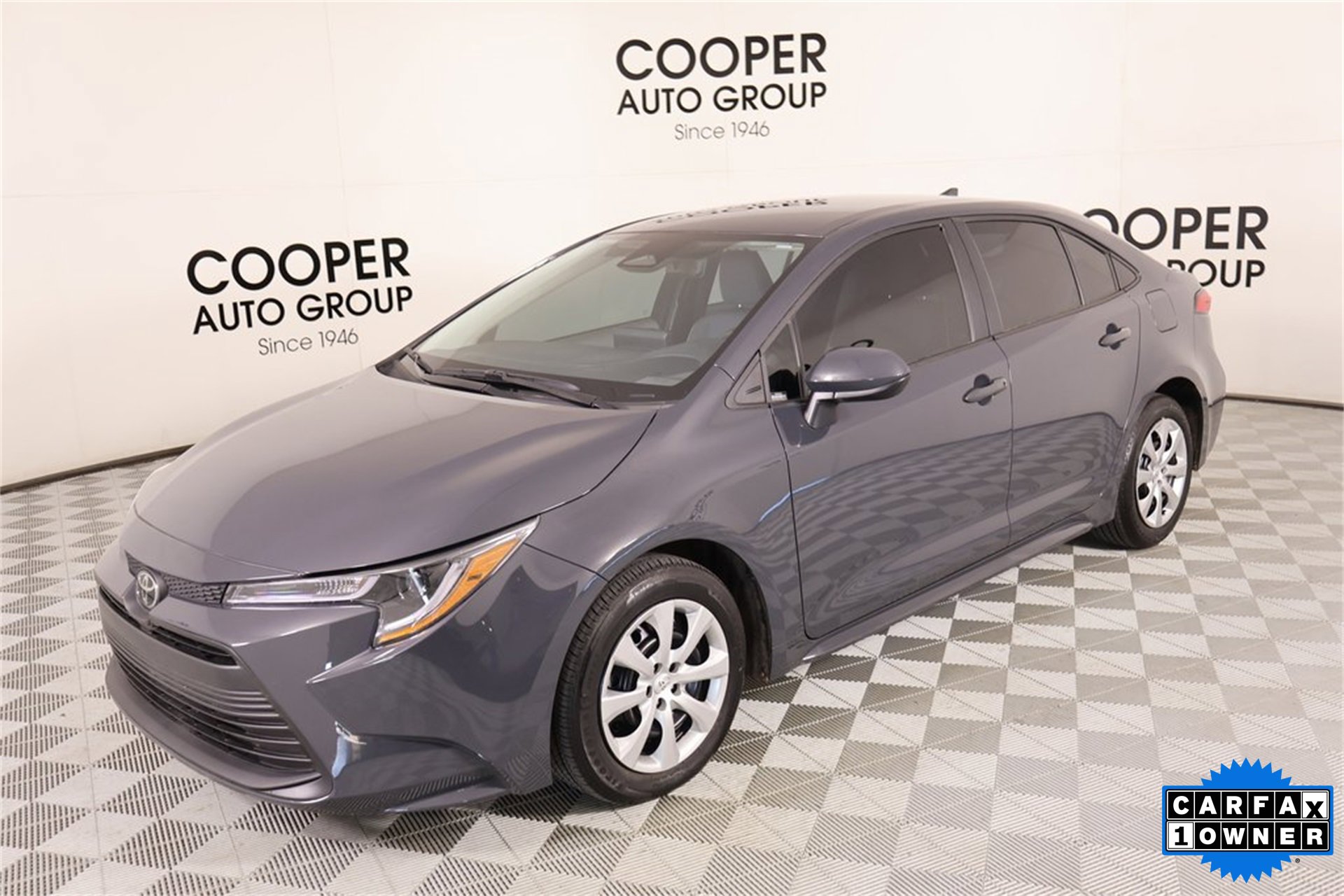 Used 2025 Toyota Corolla LE image 9