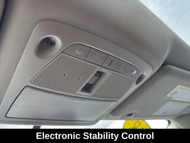 Used 2018 Nissan Rogue SV image 17