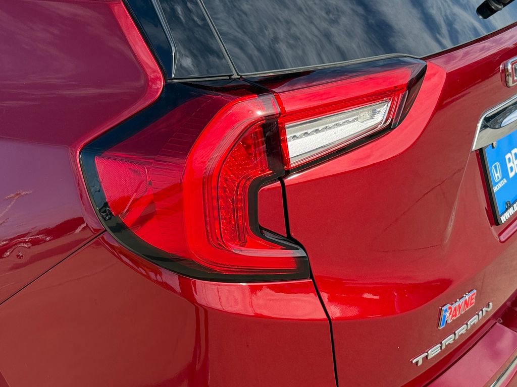 Used 2024 GMC Terrain Denali w/ Denali Premium Package image 28