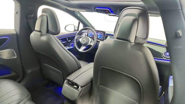 Used 2023 Mercedes-Benz EQE 500 4MATIC Sedan w/ Digital Light Package image 26