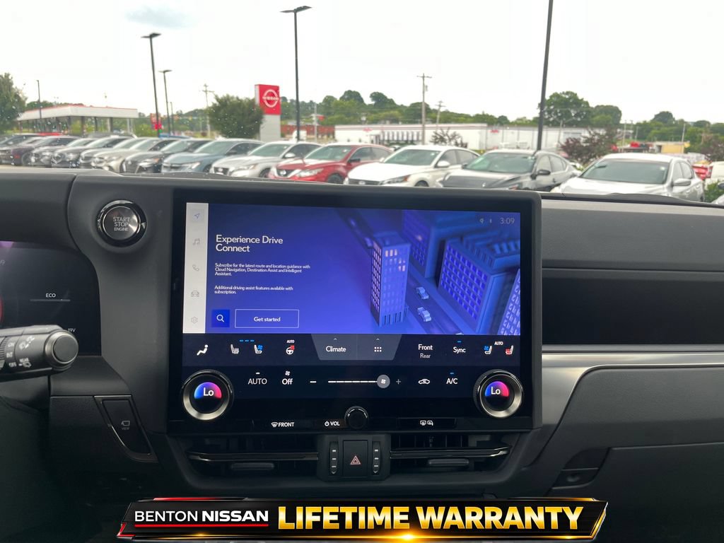 Used 2024 Lexus GX 550 w/ Accessory Package (2T) AWD/4WD image 18