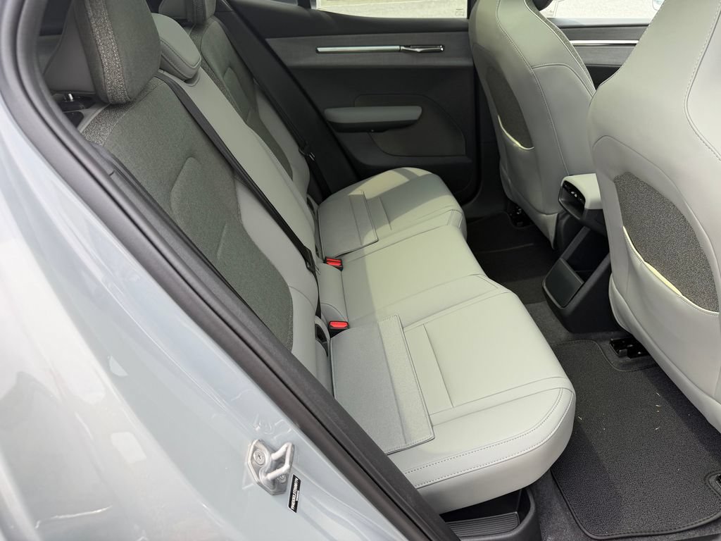 New 2026 Volvo EX30 Cross Country Ultra AWD/4WD image 11