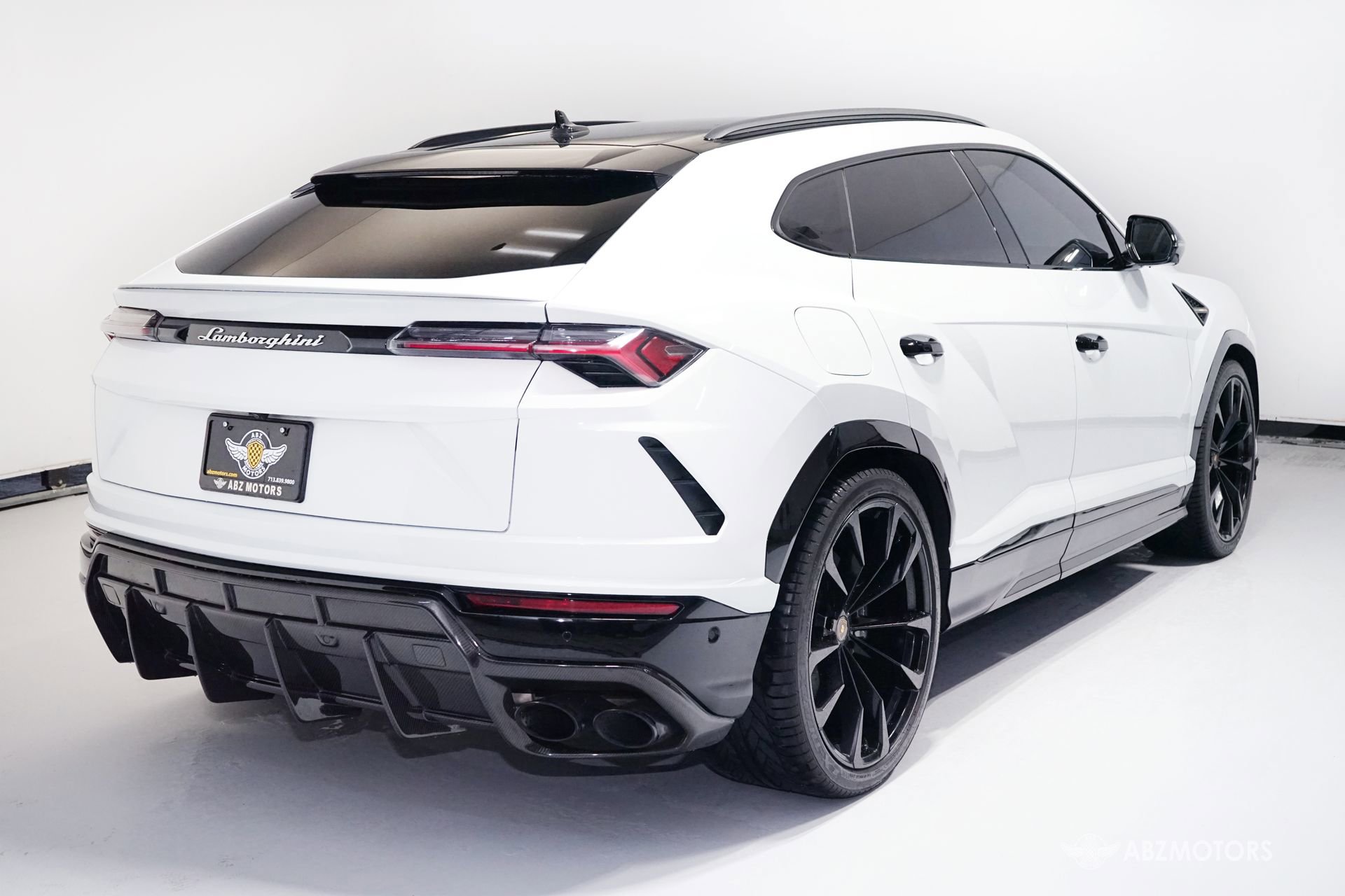 Used 2020 Lamborghini Urus image 6