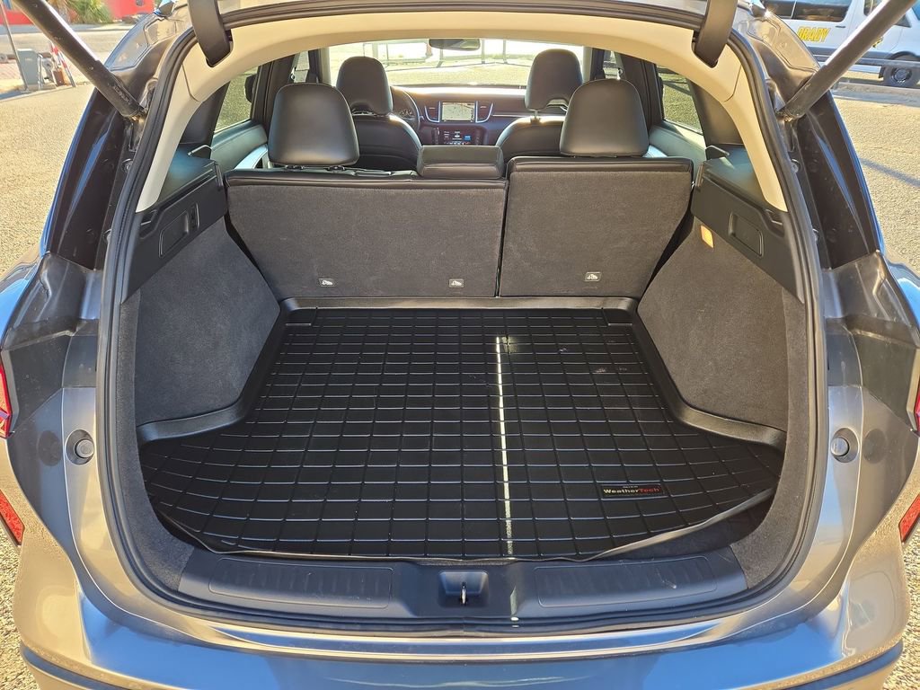 Used 2022 INFINITI QX50 Essential image 12