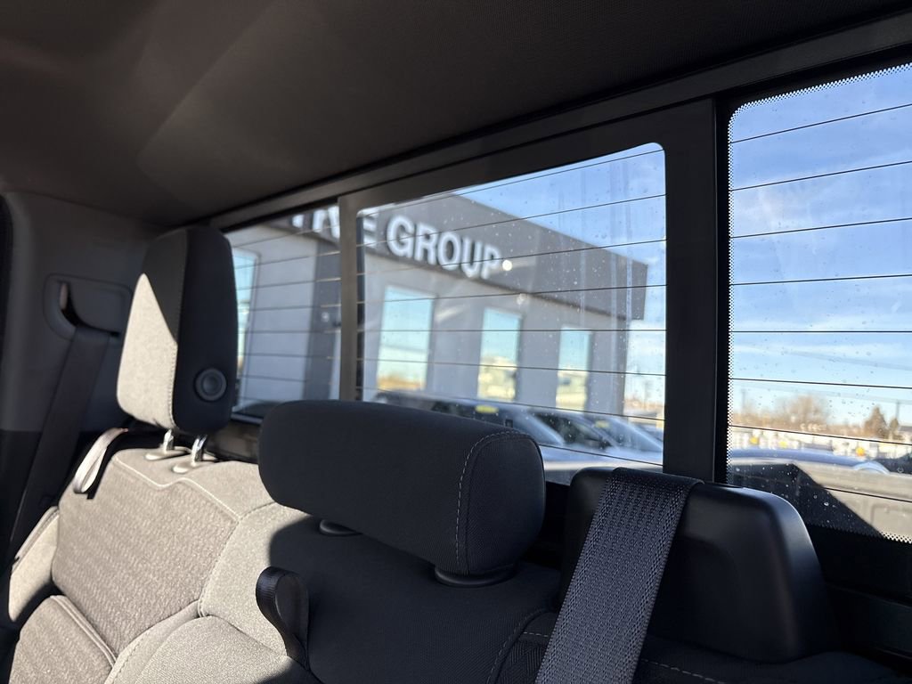 Used 2022 Chevrolet Silverado 3500 LT w/ Convenience Package image 27