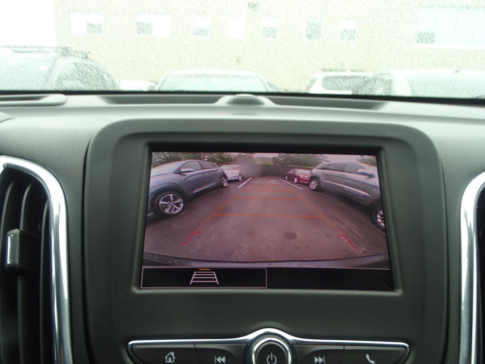 Used 2022 Chevrolet Equinox LT image 19