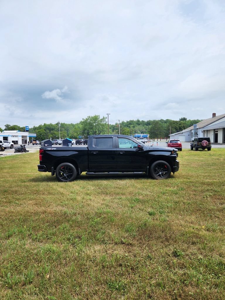 Used 2022 Chevrolet Silverado 1500 RST w/ Redline Edition AWD/4WD image 11