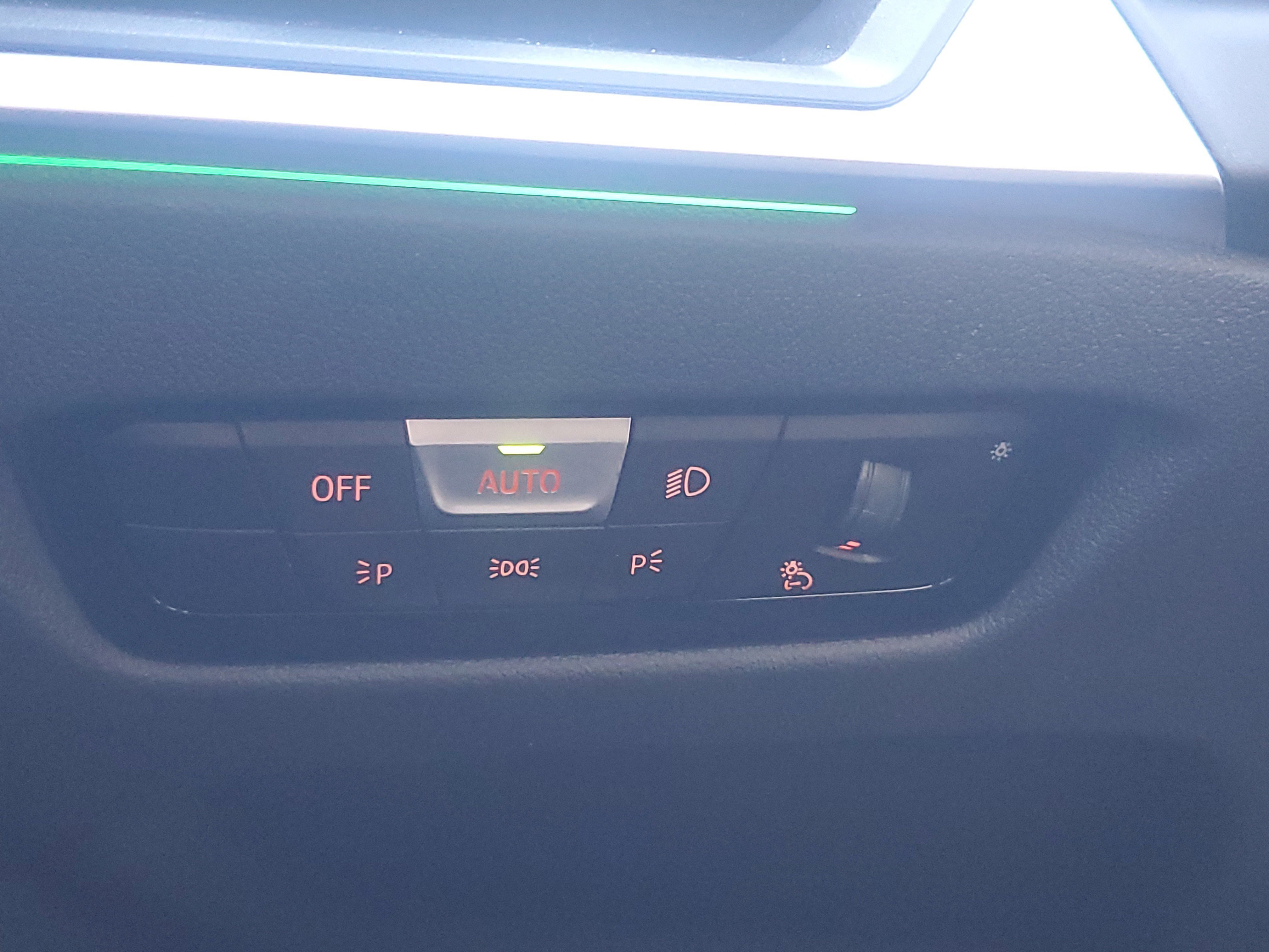 Used 2024 BMW i4 eDrive35 w/ Convenience Package image 29