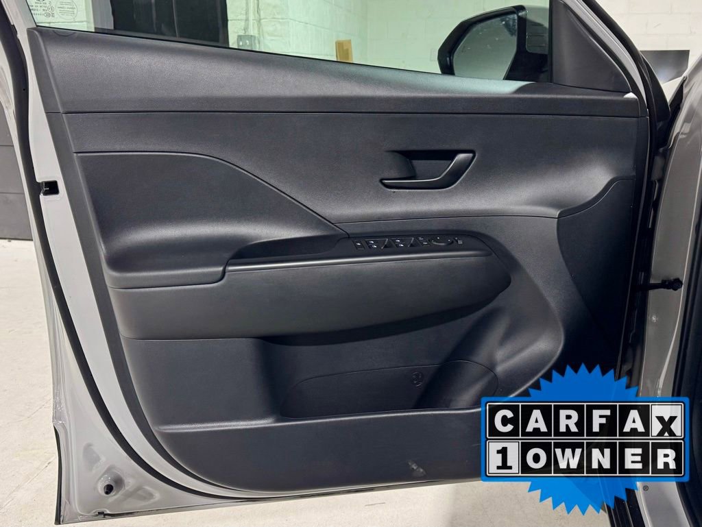 Used 2025 Hyundai Kona SEL image 14