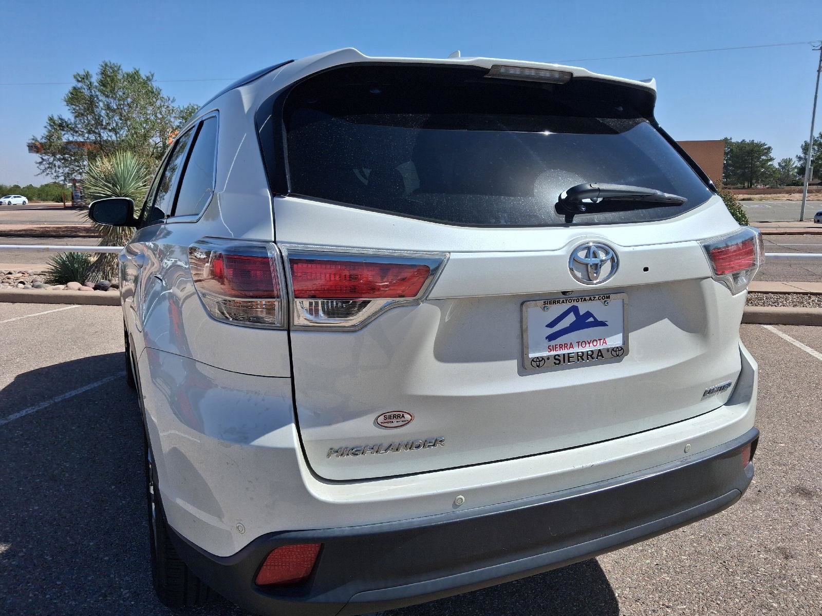 Used 2014 Toyota Highlander Limited FWD image 11