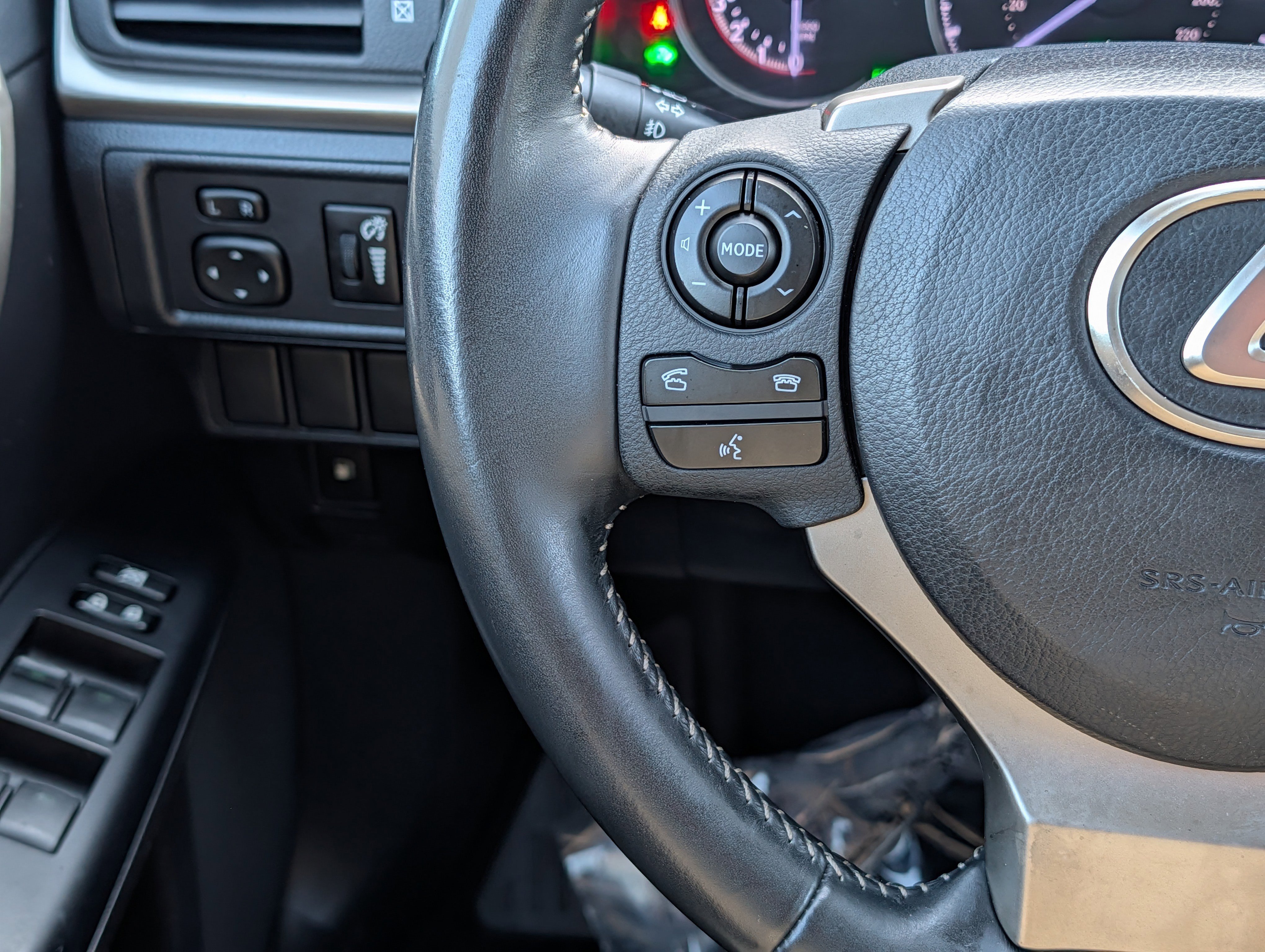 Used 2014 Lexus CT 200h FWD image 20