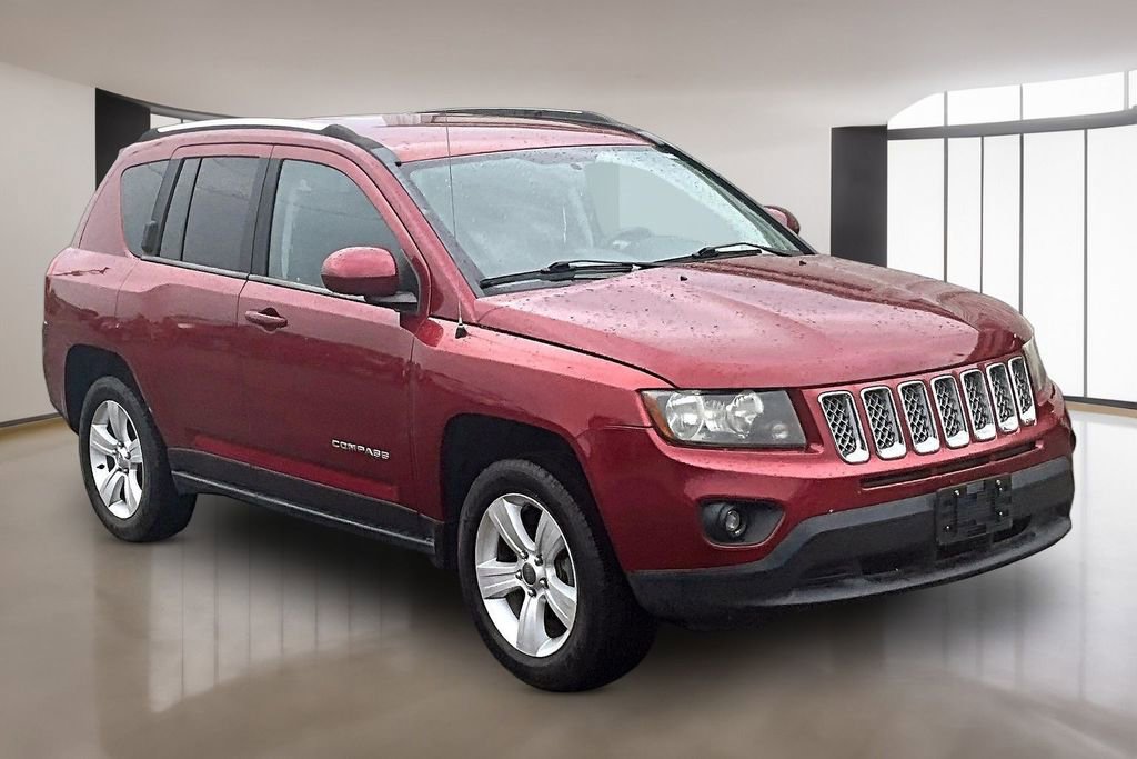 Used 2014 Jeep Compass Latitude FWD image 11