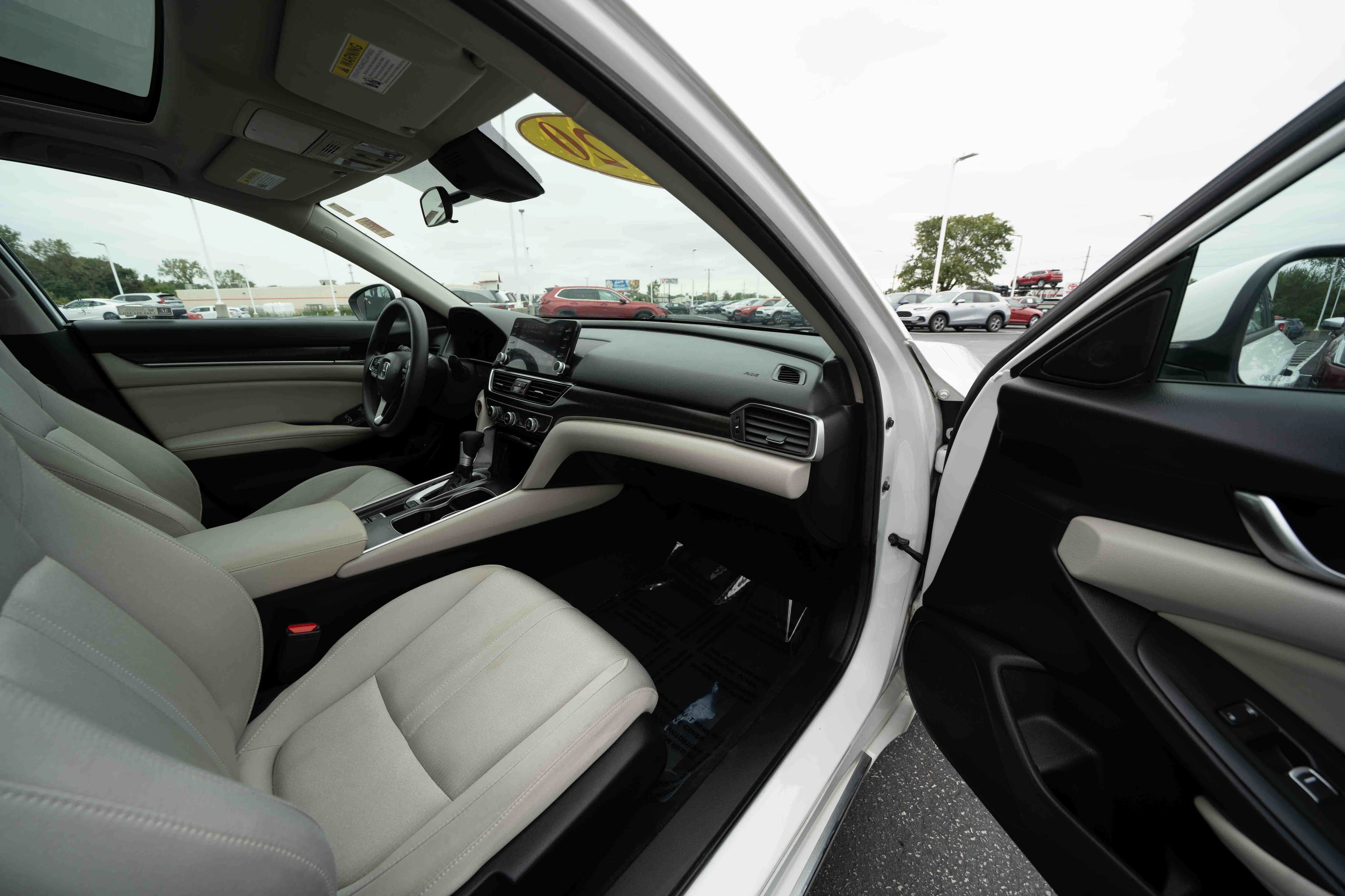 Used 2020 Honda Accord EX image 25