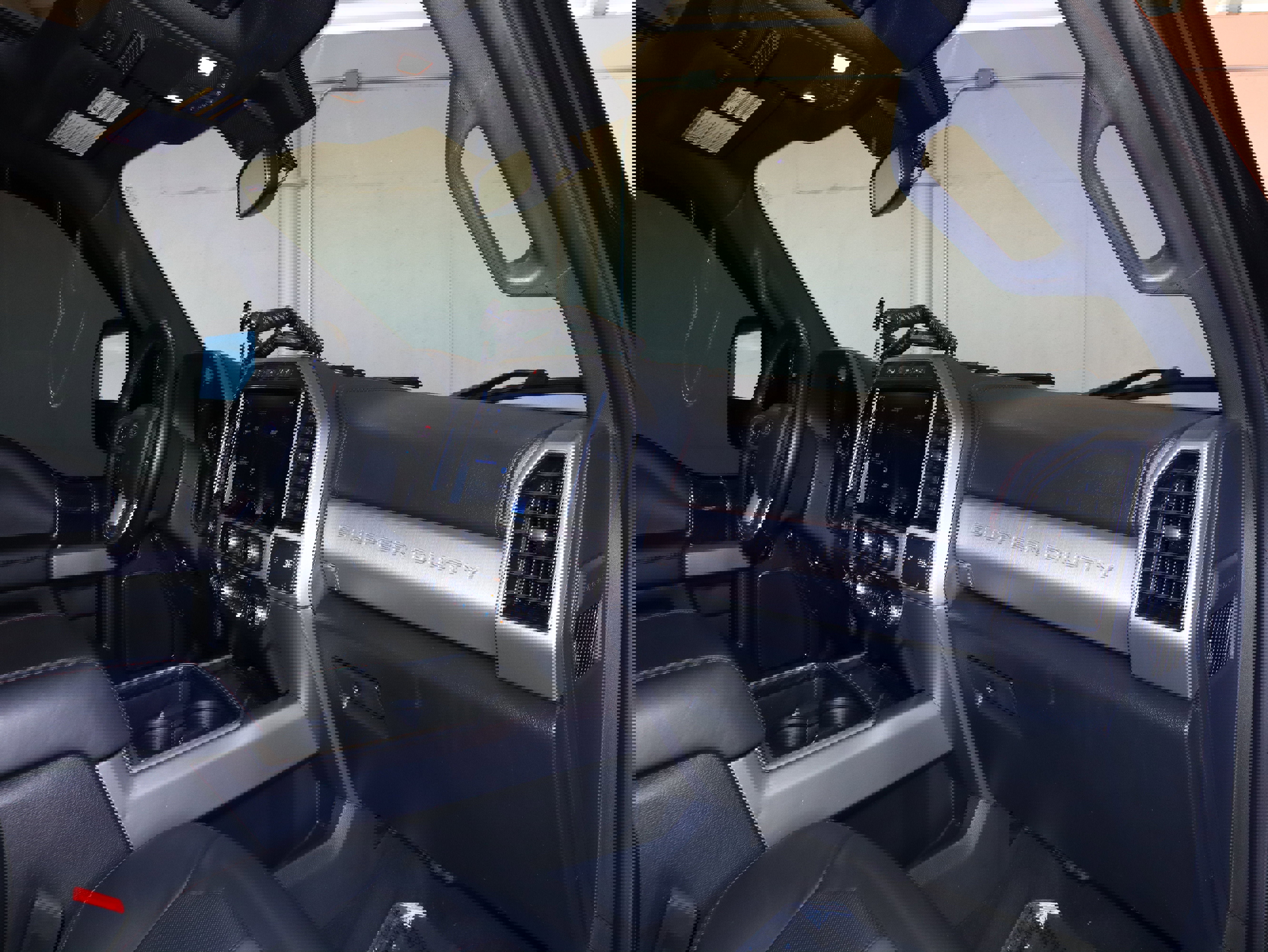 Used 2022 Ford F350 Platinum w/ Tremor Off-Road Package image 42