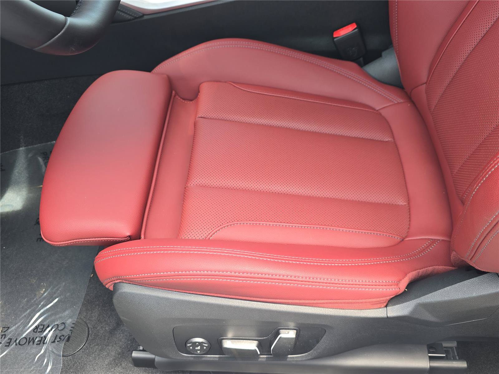 Used 2025 BMW 230i Coupe w/ M Sport Package RWD image 11