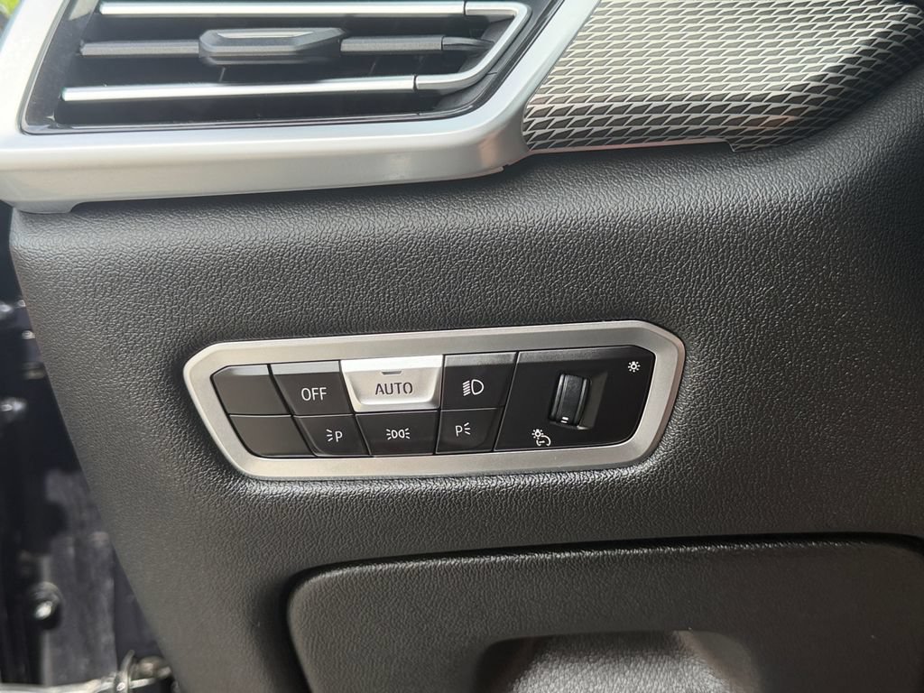 Used 2022 BMW X5 M50i w/ Premium Package AWD/4WD image 25