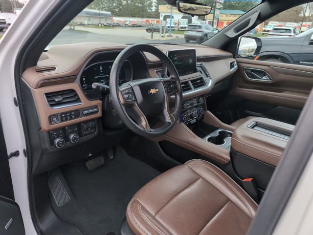 Used 2023 Chevrolet Suburban High Country image 13