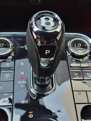Used 2023 Bentley Flying Spur S V8 AWD/4WD image 12