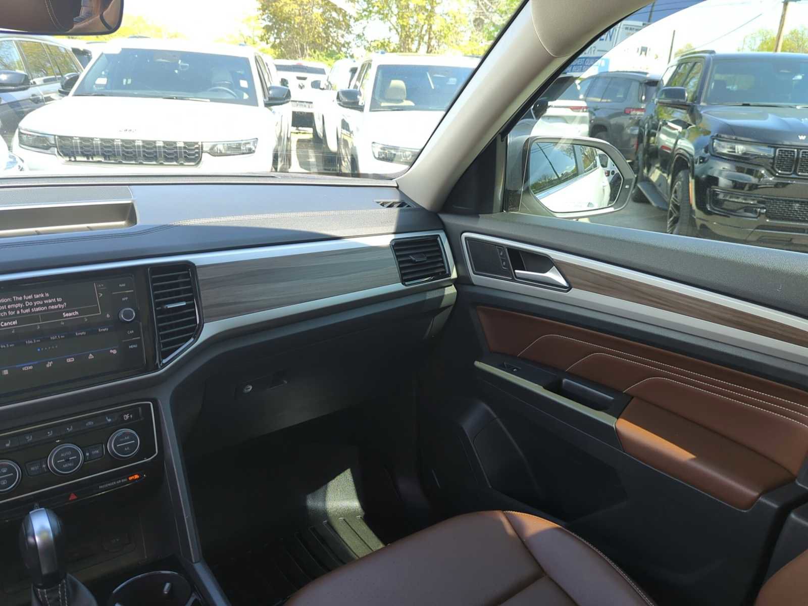 Used 2022 Volkswagen Atlas SEL AWD/4WD image 30